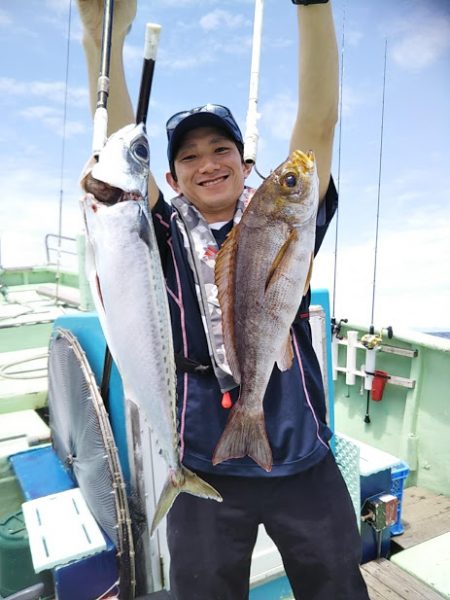 康仁丸・ジギング釣り果